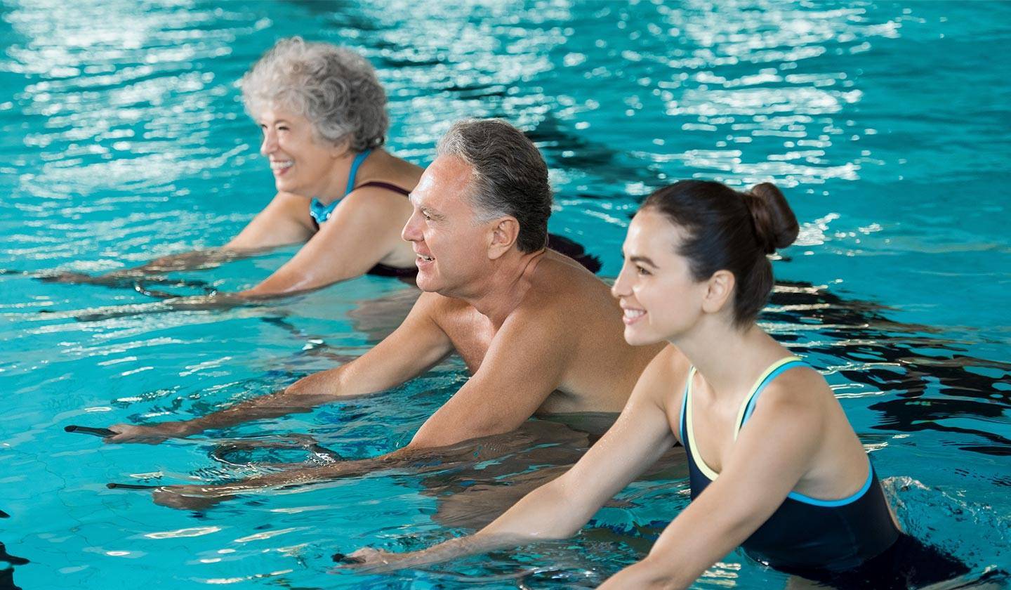 Как научиться плавать в бассейне и море взрослому человеку самому