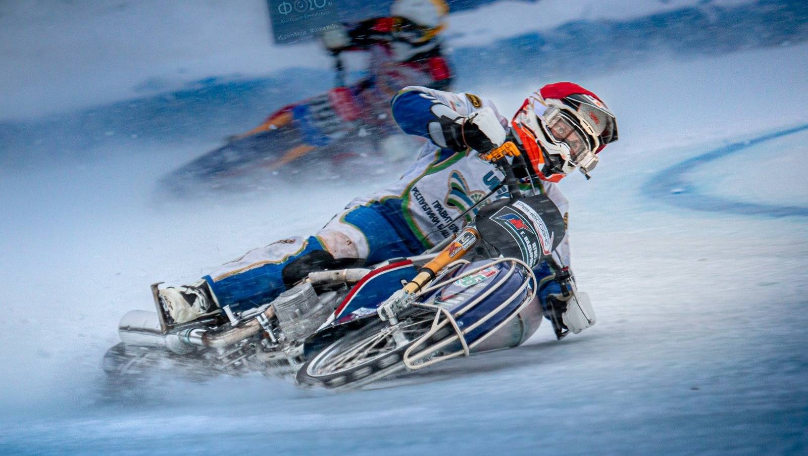 Мотогонки на льду. техника и экипировка. соревнования и особенности