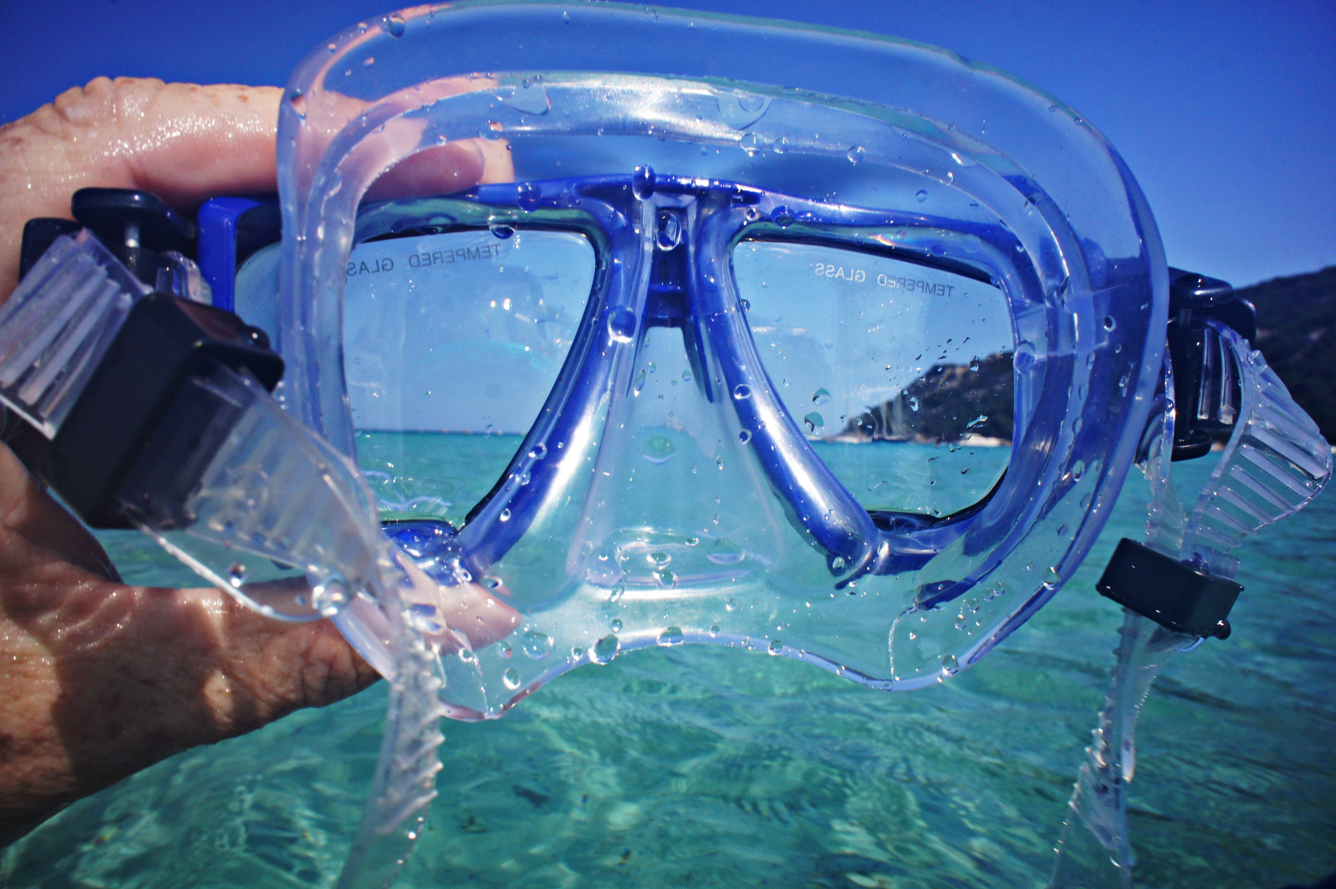 Очки защитные воде. Очки для ныряния. Очки для подводного плавания. Маска для ныряния. Маска с трубкой для подводного плавания.