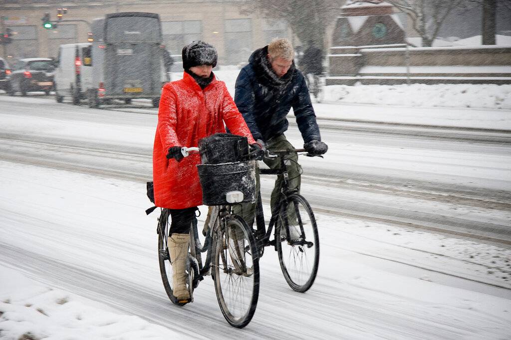 Езда на велосипеде зимой: особенности, советы