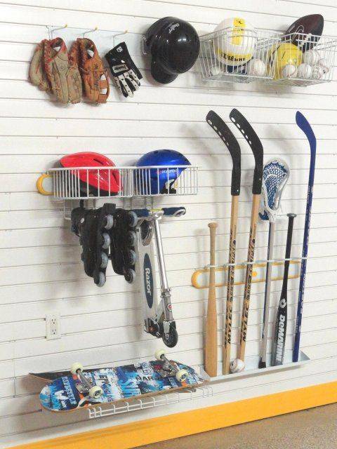 Хранение горных лыж и сноубордов в гараже