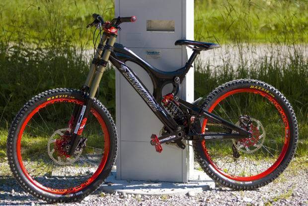 Specialized Volvo Downhill 230mm велосипед