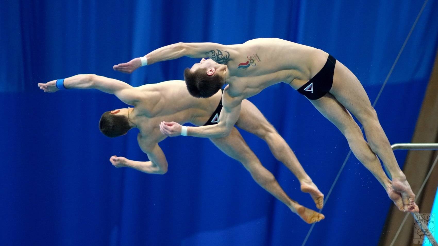 Прыжки в воду спб. Бондарь Минибаев прыжки.