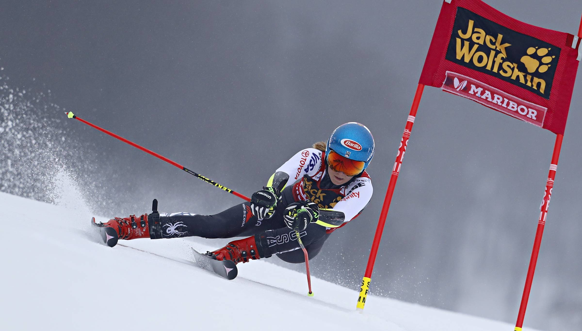 Лыжи для слалома. Mikaela Shiffrin giant Slalom. Слалом слалом гигант супер гигант. Слалом (специальный слалом) — SL.. Лыжный спорт слалом.