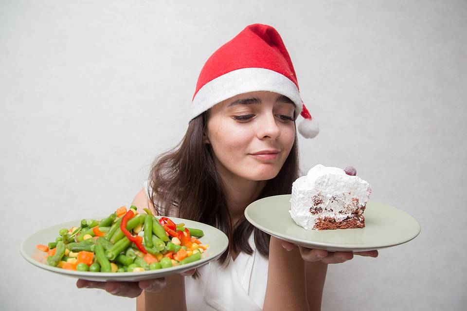Быстрые способы похудеть после новогодних праздников: диета, зарядка, хитрые советы
