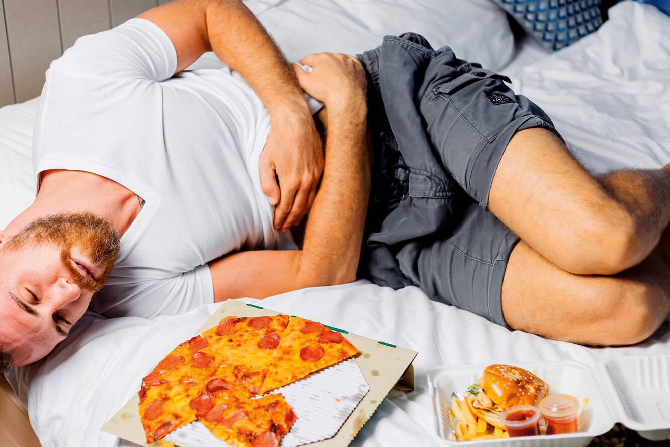 Как перестать наедаться и не переедать на ночь