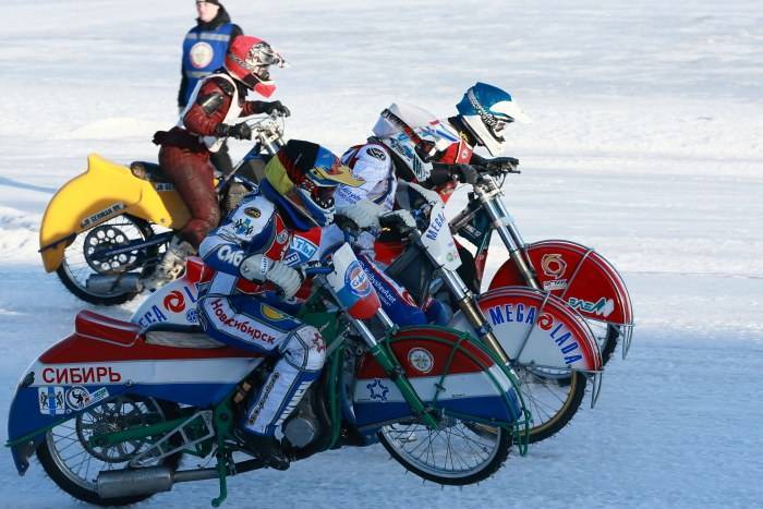 Мотогонки на льду.техника и экипировка.соревнования и особенности | japanbi.ru