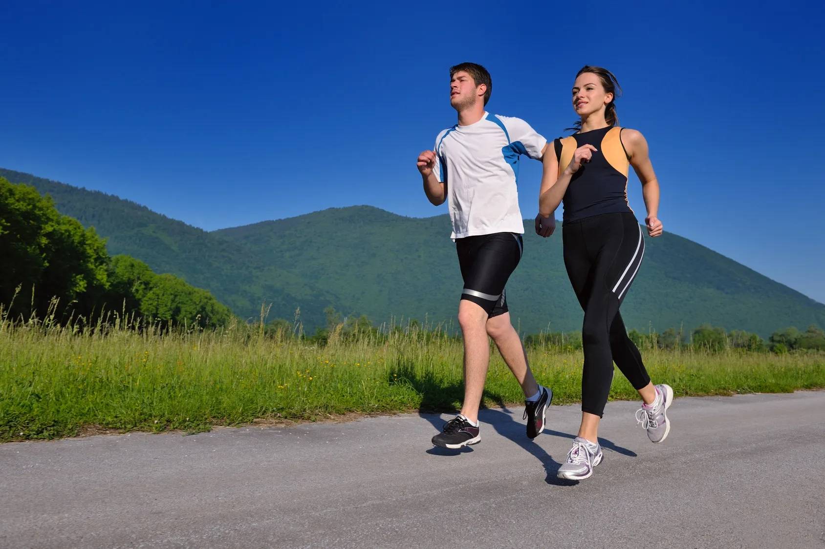 Спортивная ходьба: техника выполнения, польза и вред спортивной ходьбы