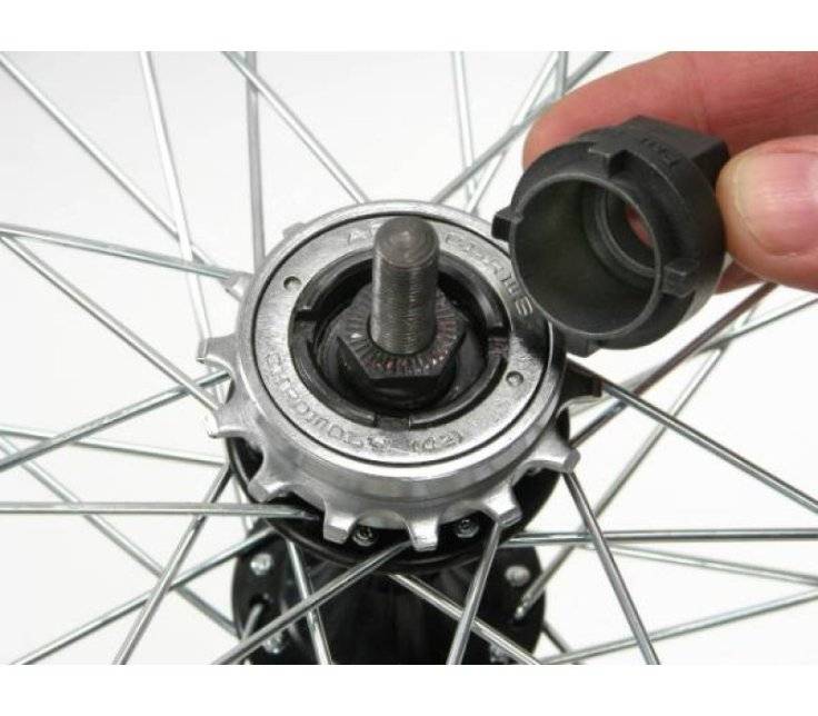 Как снять трещотку с велосипеда, разобрать и заменить её