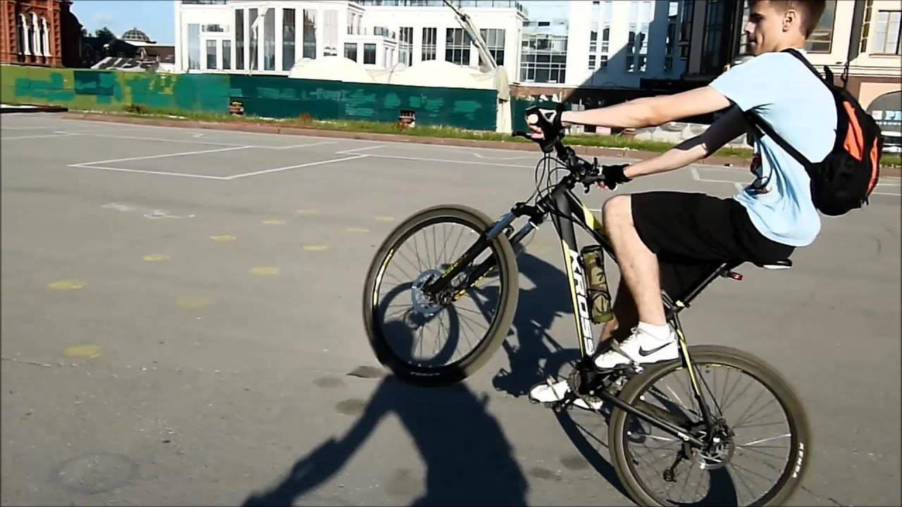 Как научиться ездить на заднем колесе велосипеда