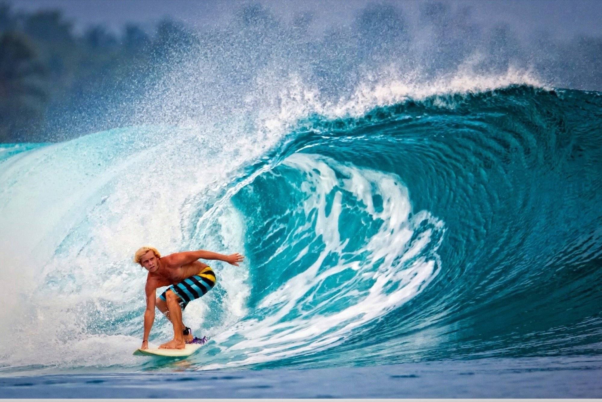 Все о волнах для серфинга: формирование в океане, виды, особенности, терминология, видео